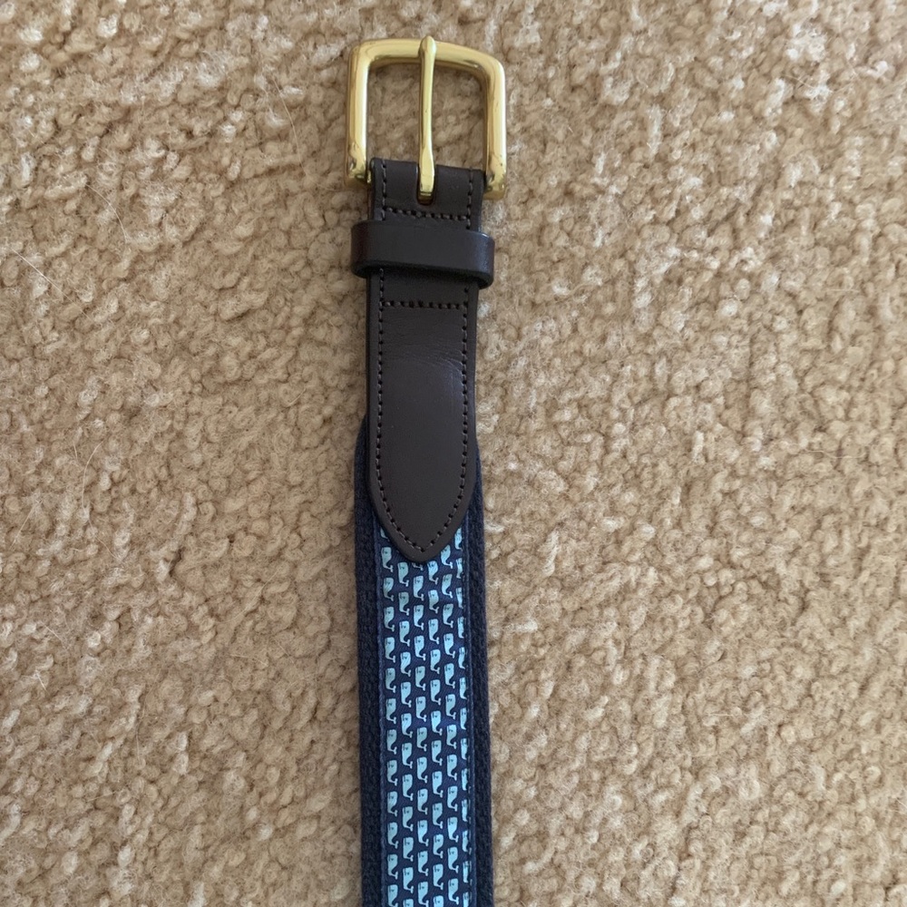 Vineyard Vines belt